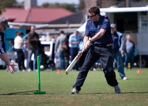 All my shots were crap. Shooting action shots is quite challenging. This was the best of the bunch. Merv Hughes about to catch the ball...