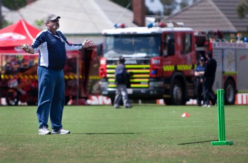 Hmm.. is this a confused Merv Hughes? Nah... ;-)