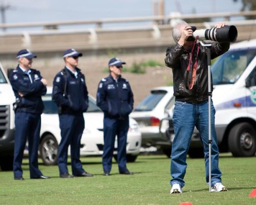 I love this frame because in the UK, it is now troublesome to photograph police officers. When I saw this view, I very quickly took the photo as it has police officers and a very big lens!! Obviously, its fine to photograph police officers in Australia as I wasn't arrested! ;-), 
