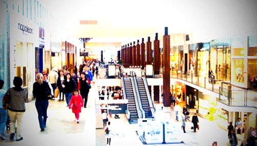 Same location... Image processed with the Best Camera application on the iPhone. I deliberately went for an overexposed look.